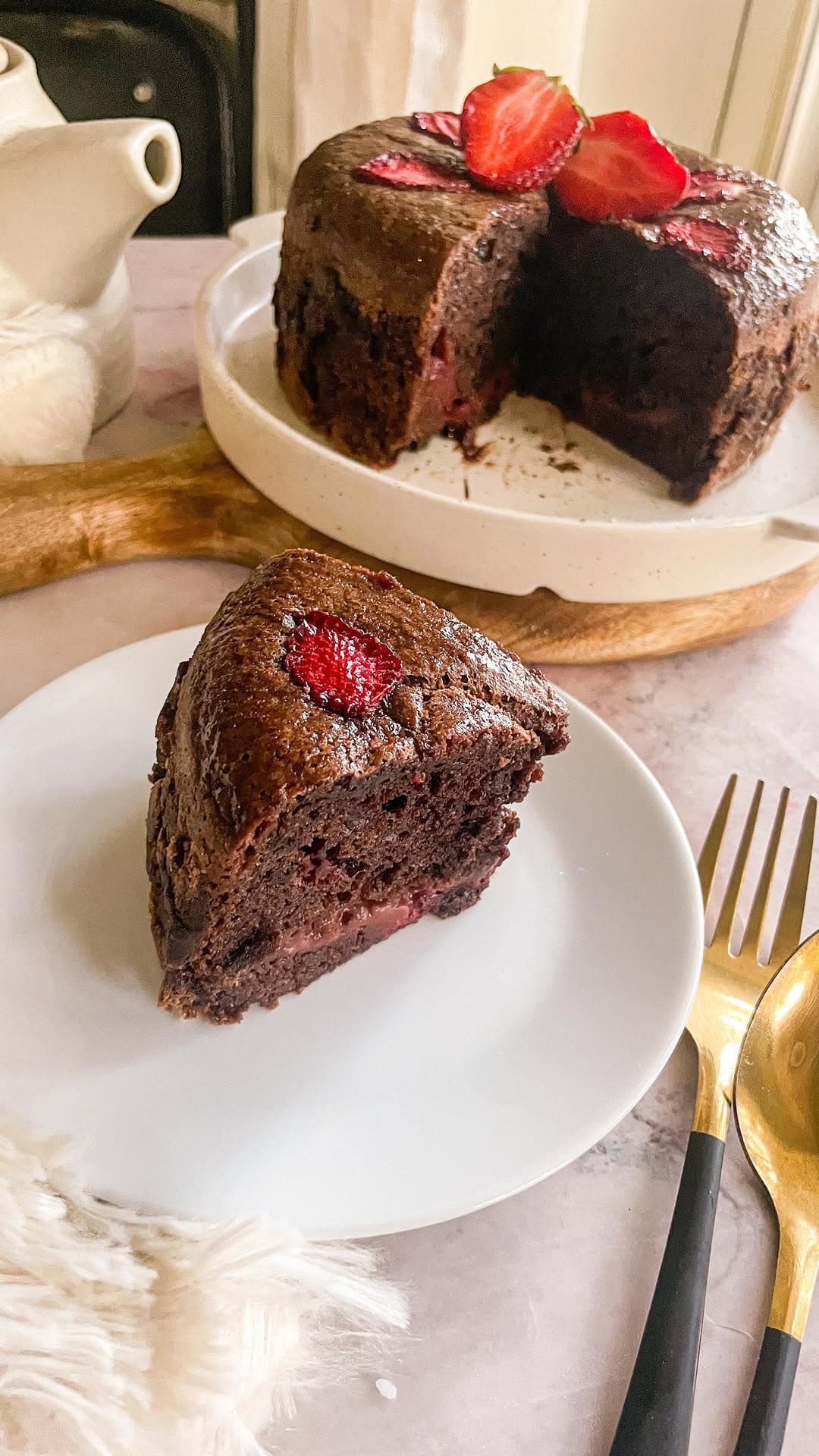 Eggless Chocolate Strawberry cake