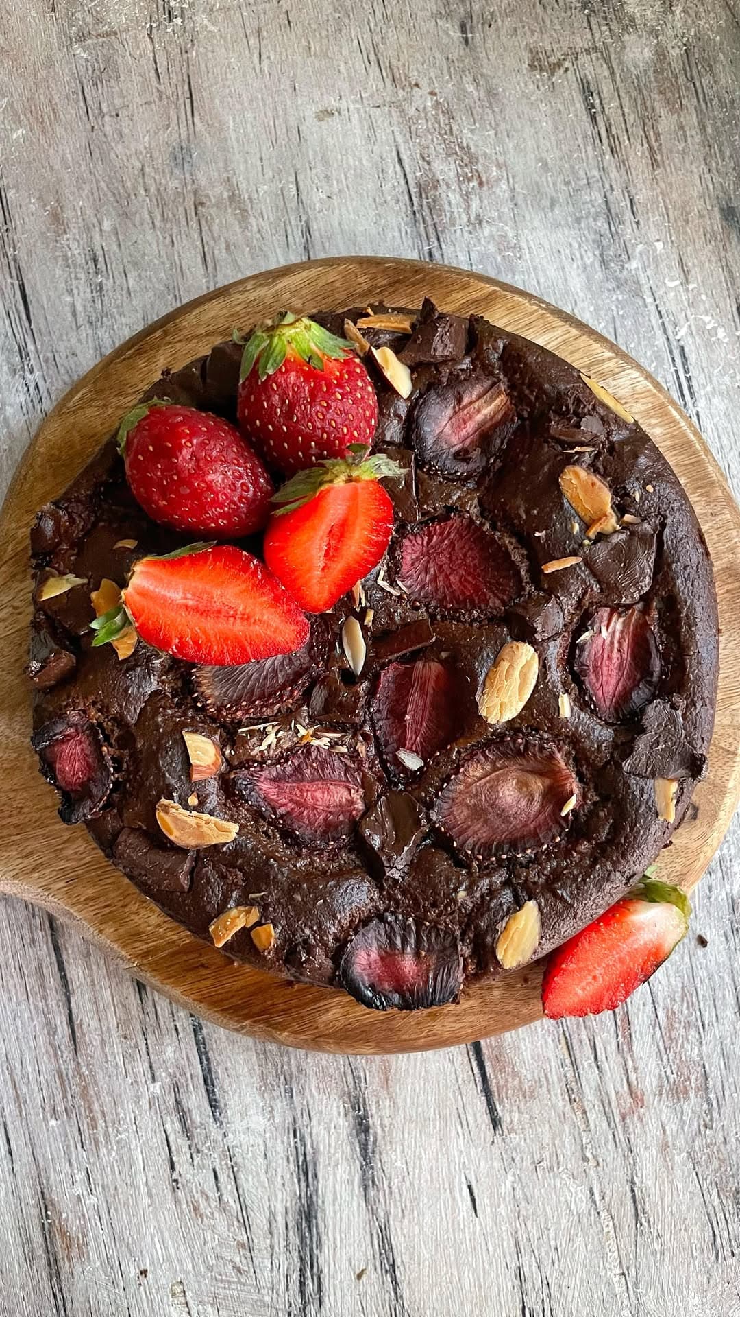 Healthy Strawberry Almond cake