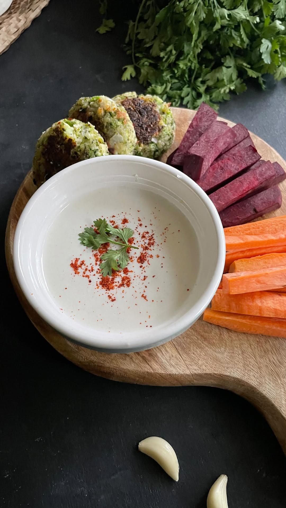 Garlic-ky Yoghurt Dipping sauce ! Follow janhvi_darji for more!