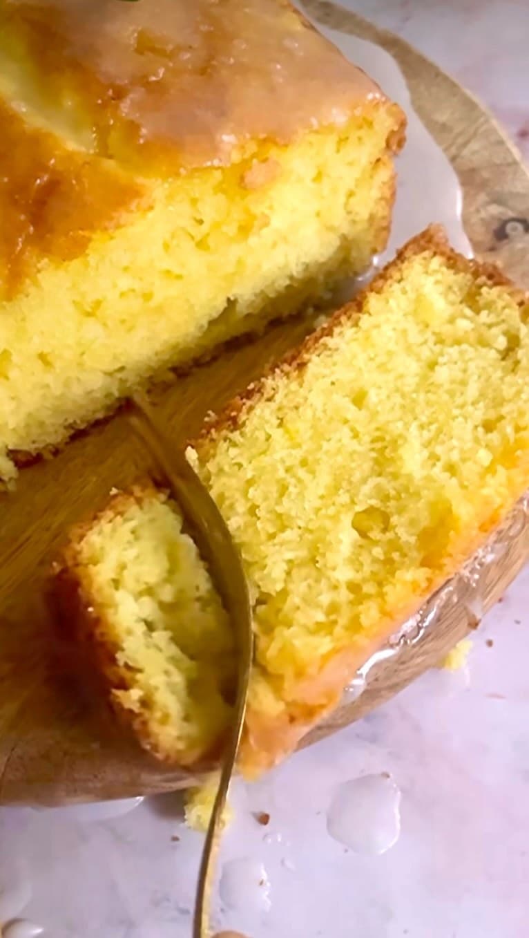 Quick hack to store left-over cake !!