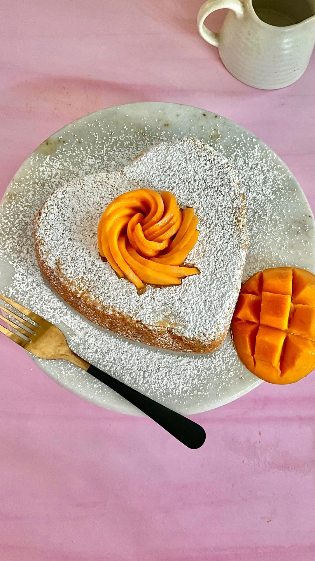 Eggless Mango Rava cake